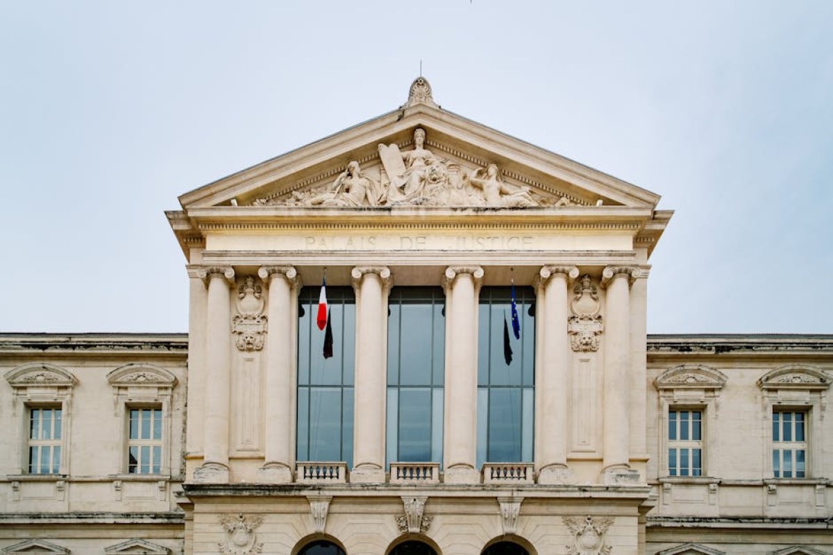 court building justice