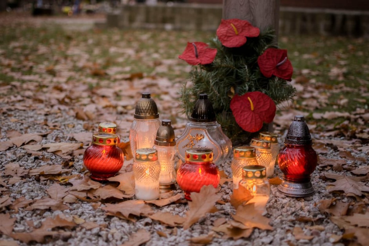 burning grave flowers