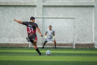 football match penalty kicks