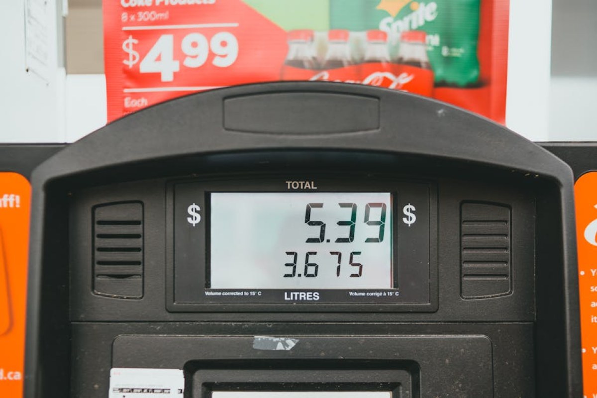 fuel station price