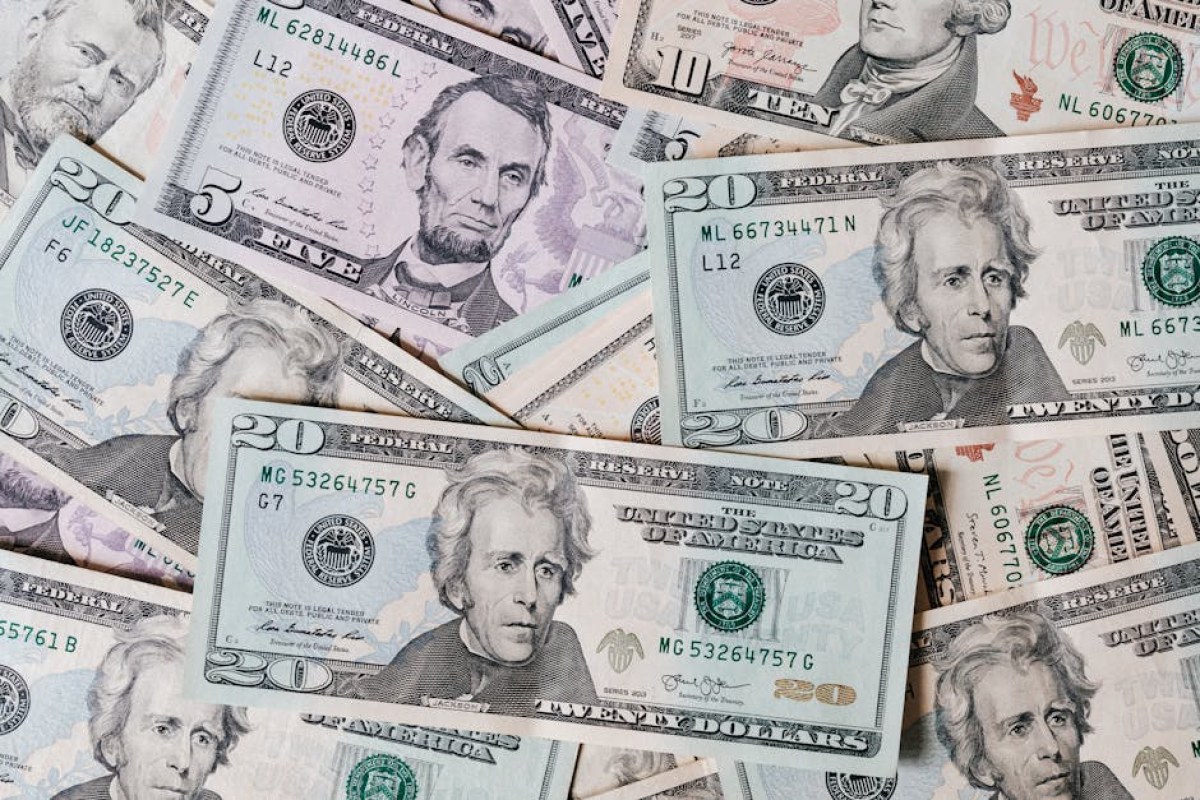 US dollar banknotes
