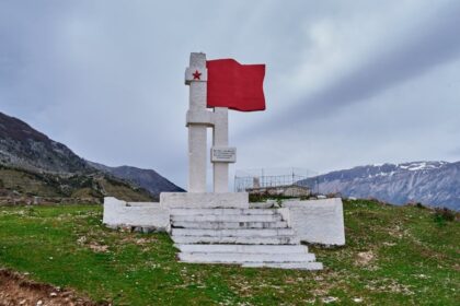 Lukasz Litewka monument