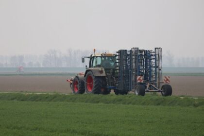Tauros LX504 – chiński ciągnik 50 KM za 47 000 zł netto. Czy to się opłaca?