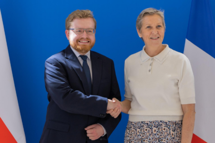 Polska i Francja łączą siły w cyfryzacji i AI – rozmowy w Paryżu