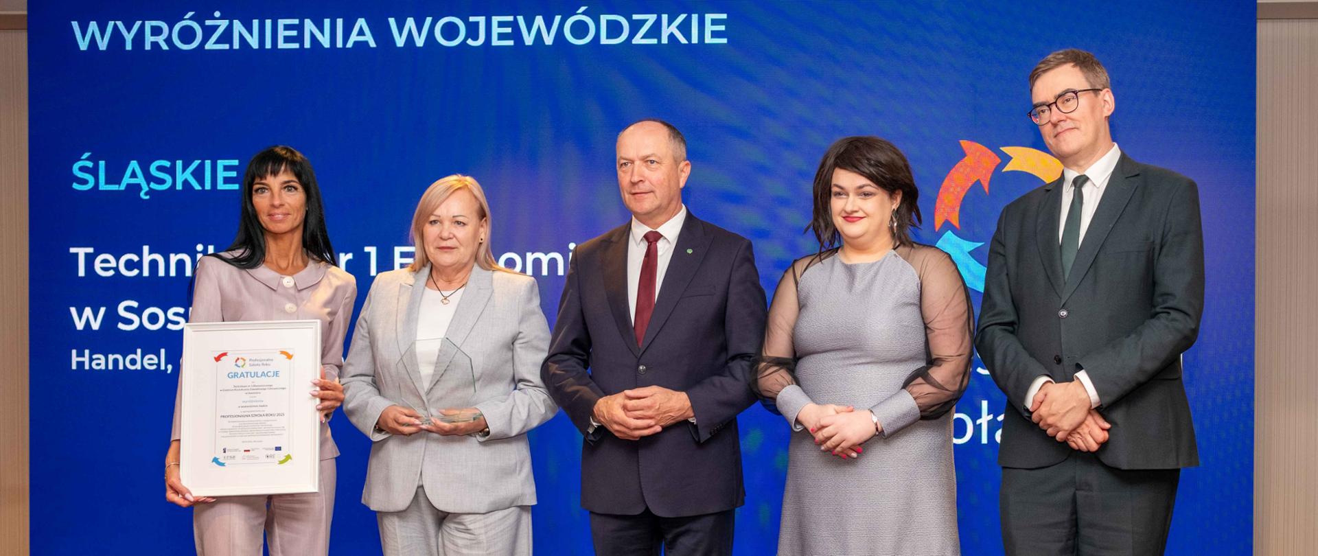 Wiceminister Henryk Kiepura wręczył nagrody w konkursie „Profesjonalna Szkoła Roku”