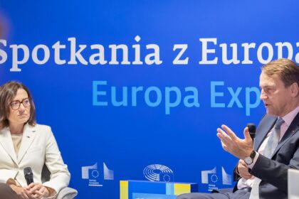 Wicepremier Sikorski w debacie o strategicznej autonomii UE