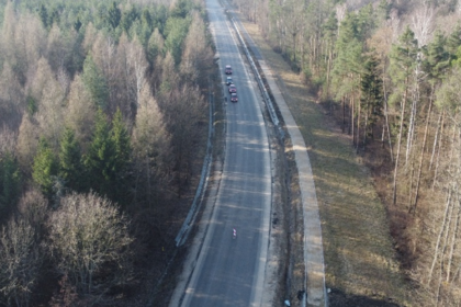 Nowoczesny i bezpieczny. Odcinek drogi wojewódzkiej Tychów Stary - Starachowice otwarty dla kierowców