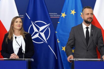 Wicepremier Kosiniak-Kamysz: MON uruchamia wszystkie siły do walki z dezinformacją