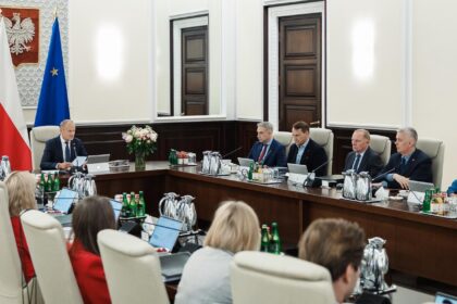 Rząd rozszerza funkcje mObywatela i ułatwia walkę o czyste powietrze