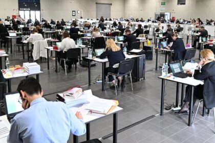 Wyniki egzaminów prawniczych 2026: adwokacki zdało 75%, radcowski 84%