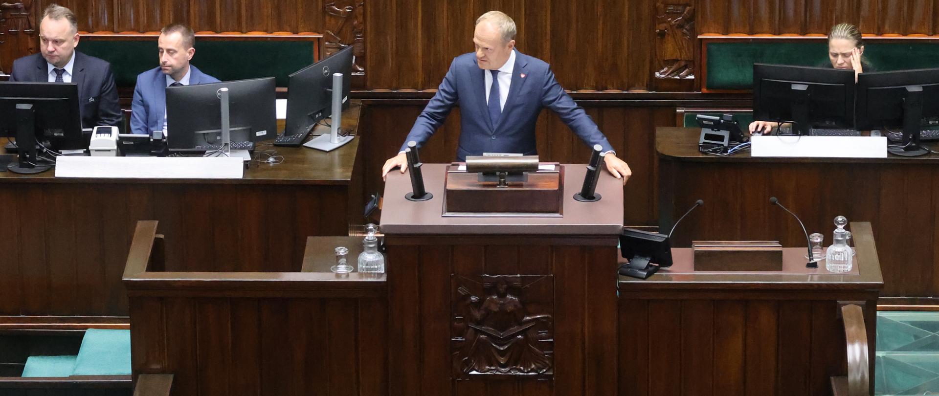 Premier Tusk: Skutecznie bronimy polskiego bezpieczeństwa i granicy