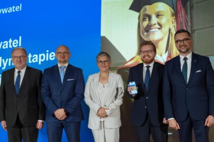 Cyfrowe dyplomy w mObywatelu – rewolucja w dokumentacji studenckiej