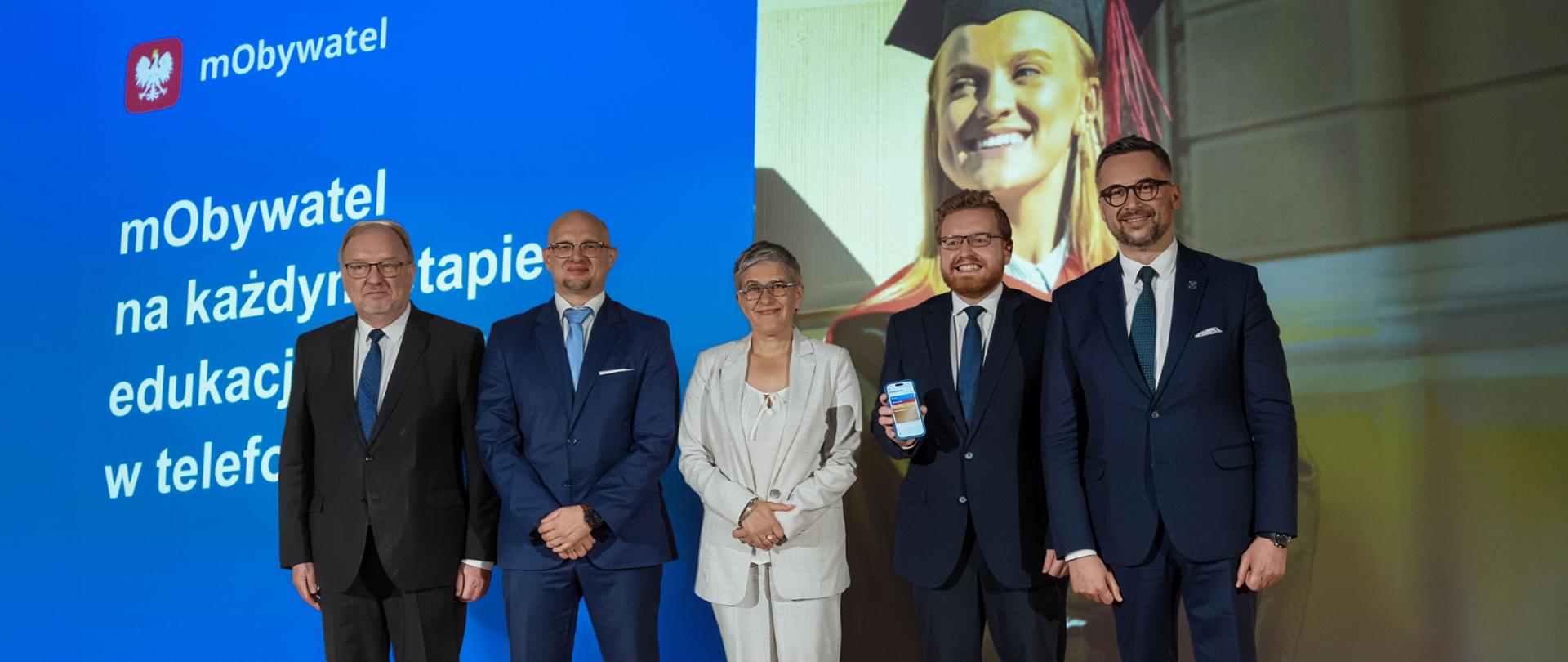 Cyfrowe dyplomy w mObywatelu – rewolucja w dokumentacji studenckiej
