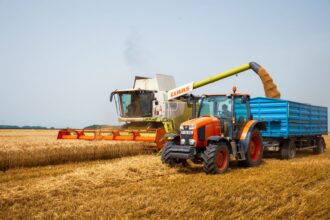 Jak dobrać przyczepę rolniczą do rodzaju transportu? Poradnik