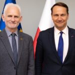Sikorski spotkał się z noblistą Białackim. Rozmawiali o prawach człowieka