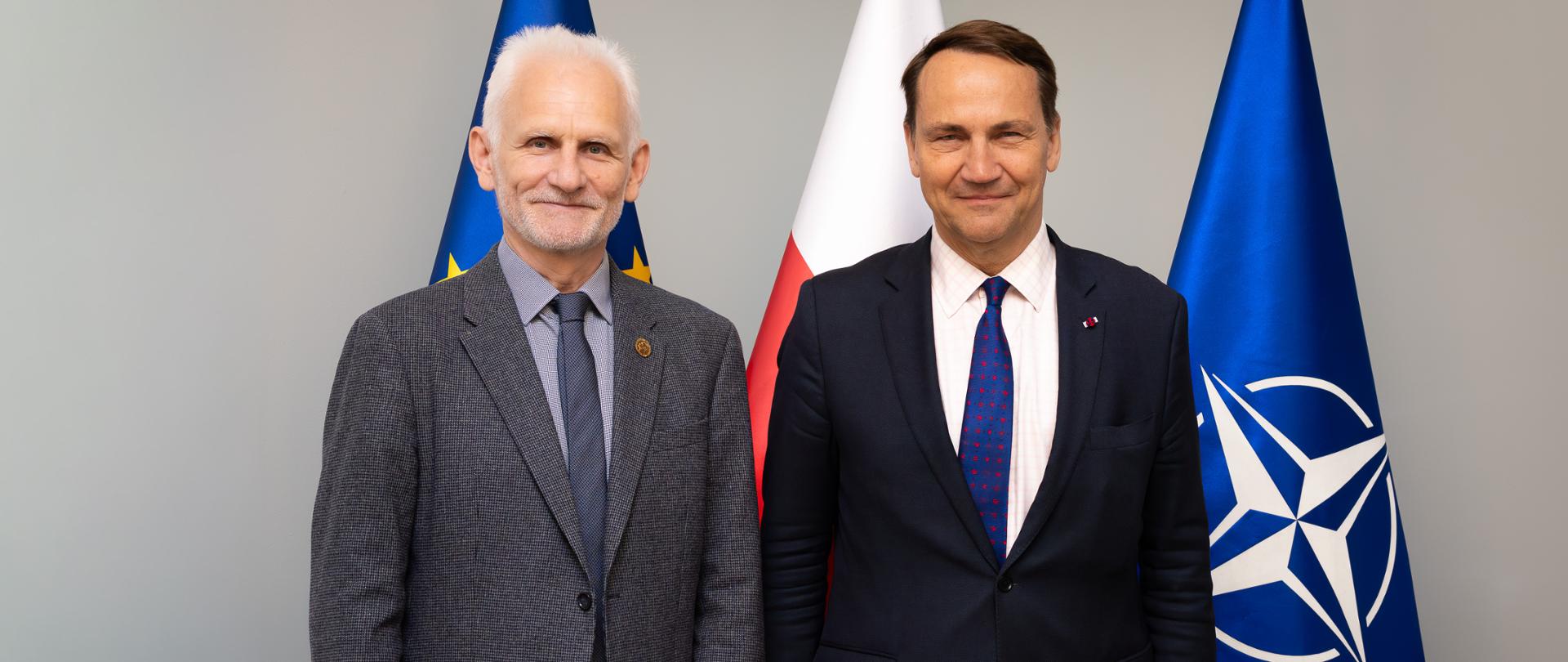Sikorski spotkał się z noblistą Białackim. Rozmawiali o prawach człowieka