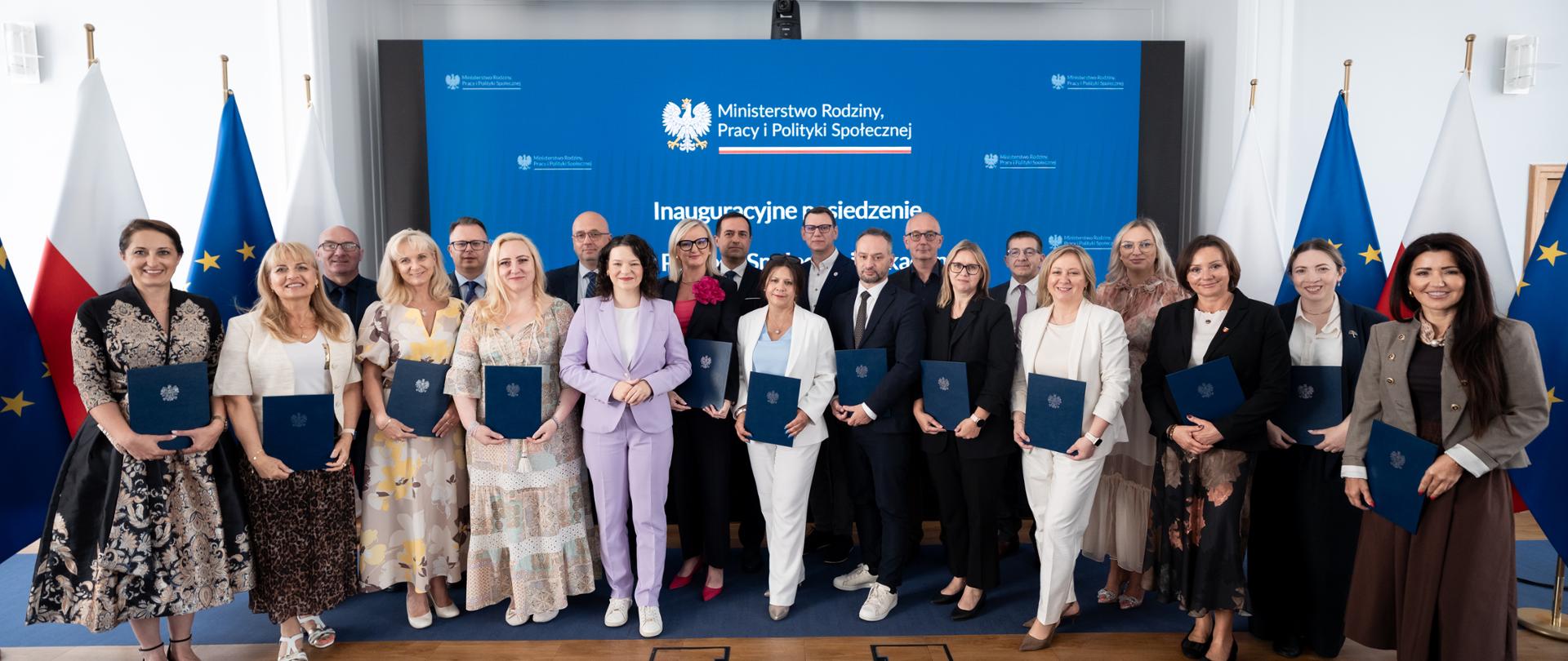 Rada Pomocy Społecznej XI kadencji rozpoczęła pracę