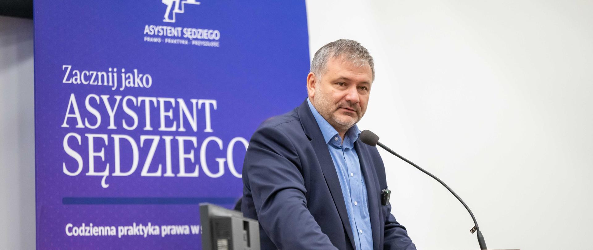 Minister Żurek zachęca studentów prawa do pracy w sądach