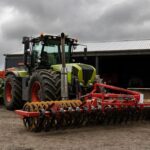 530 KM na wałku WOM – czy ciągnik Claas Xerion 650 to nowy standard wszechstronności?