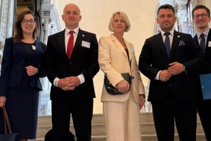 Wiceminister Mazur krytykuje prezydencki projekt ustawy przed Komisją Wenecką