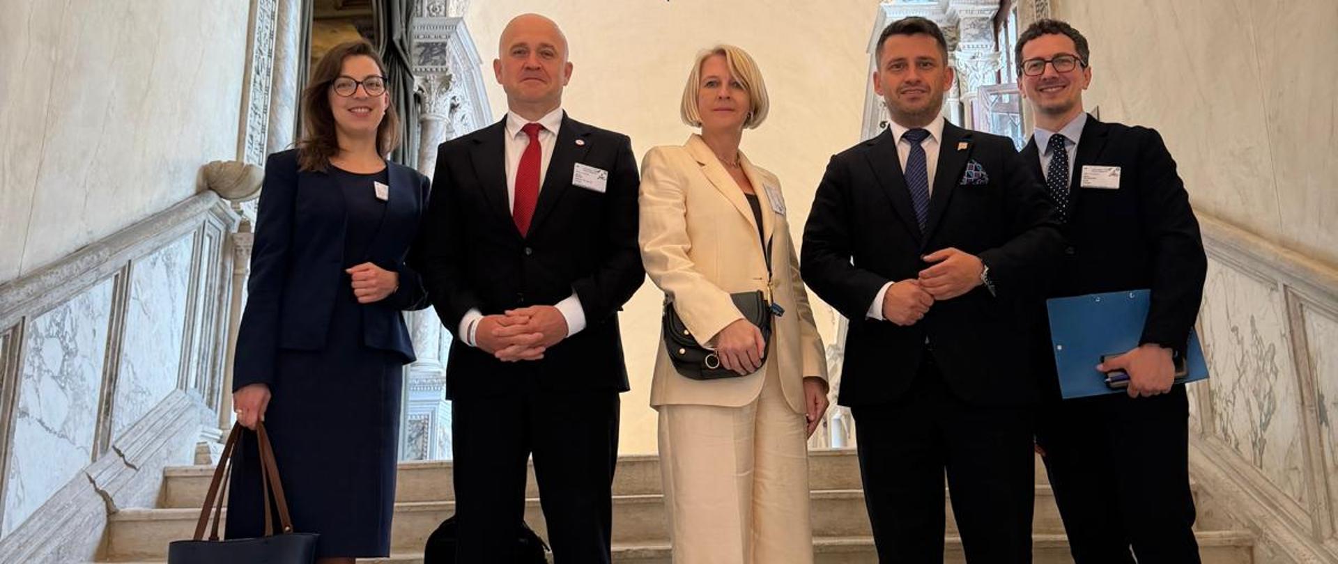 Wiceminister Mazur krytykuje prezydencki projekt ustawy przed Komisją Wenecką