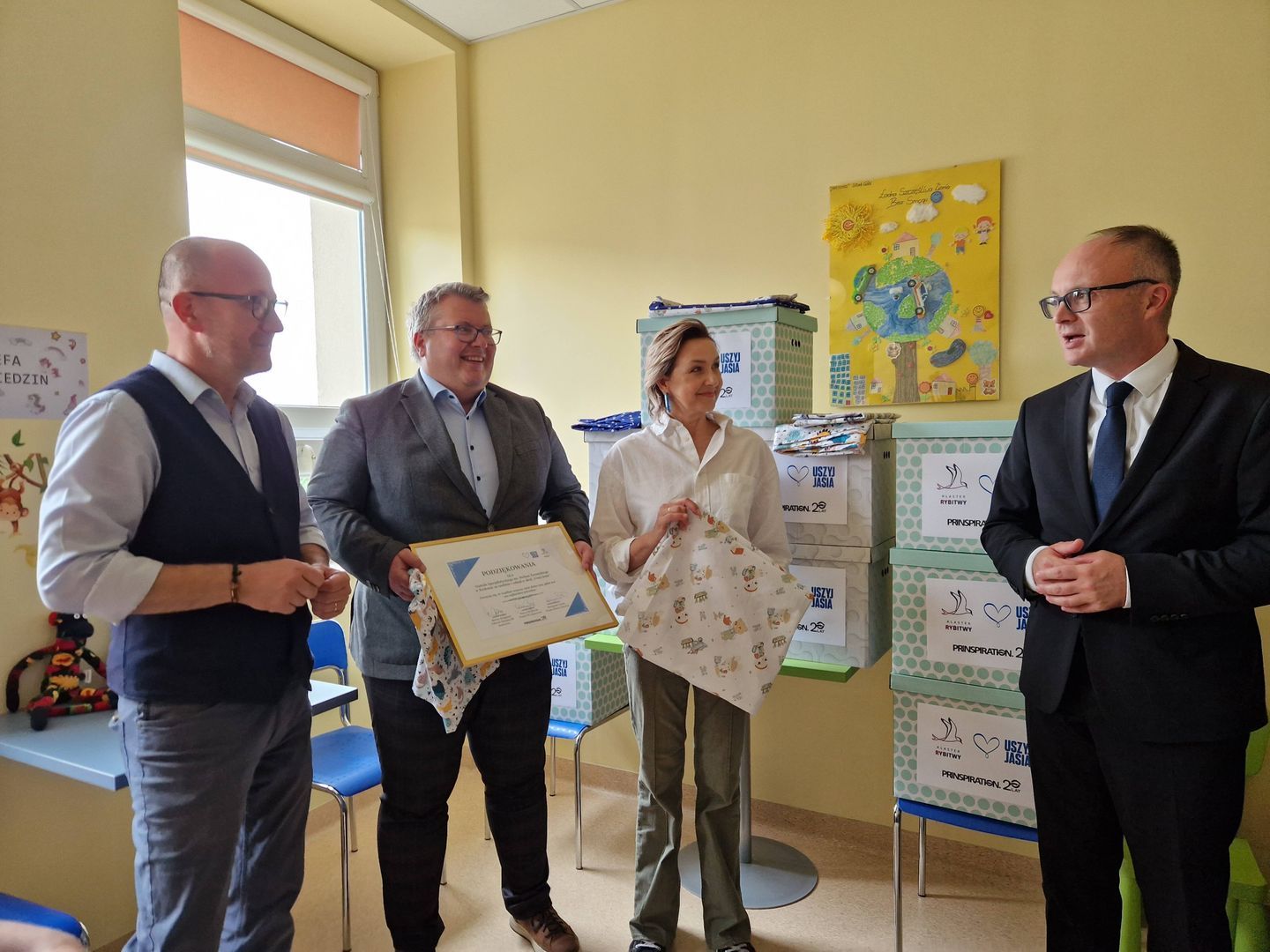 Prawie 500 poszewek z akcji Uszyj Jasia trafiło do małych pacjentów krakowskich szpitali