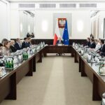 Rząd przyjął pakiet ustaw: walka z greenwashingiem, cyfryzacja związków i ochrona świadków