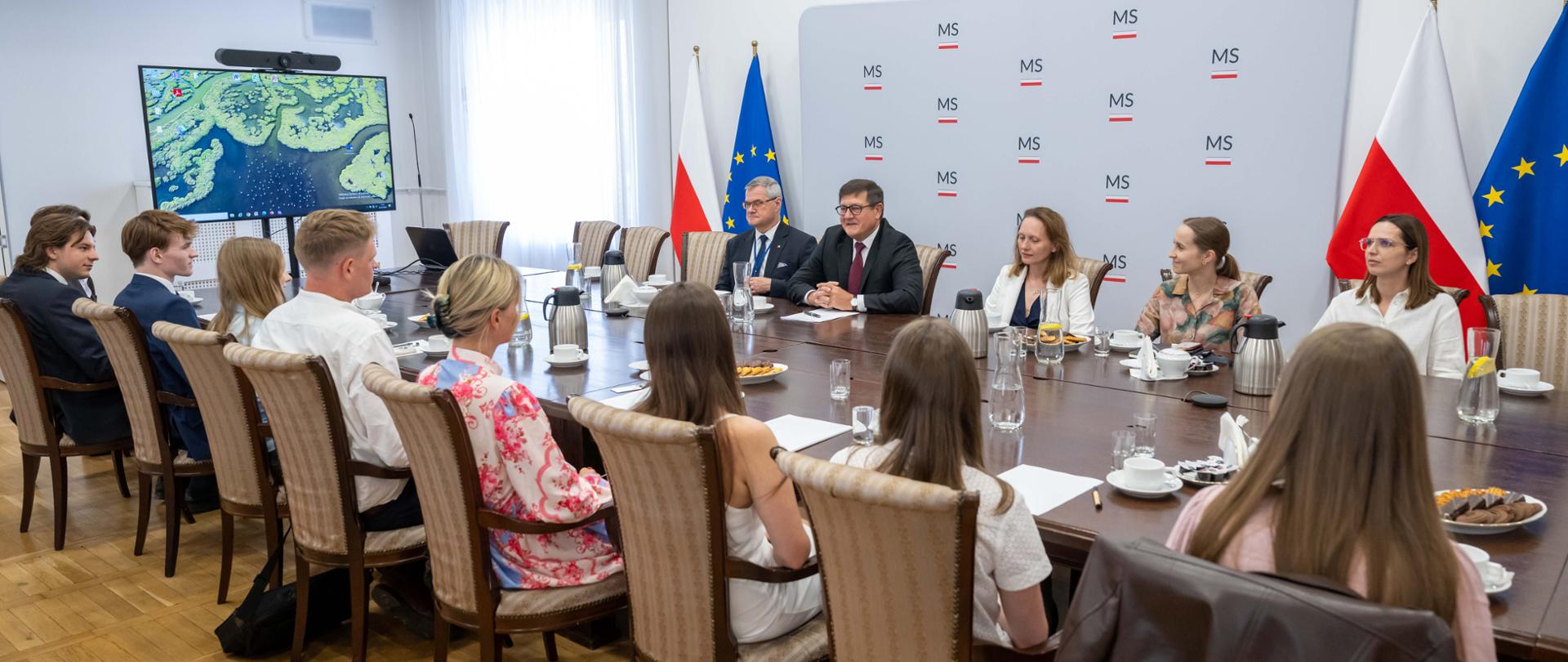III edycja Wakacyjnego Programu Edukacyjnego w Ministerstwie Sprawiedliwości rozpoczęta