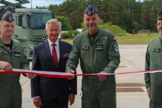 Nowy budynek portu lotniczego w 12 Bazie Bezzałogowych Statków Powietrznych w Mirosławcu