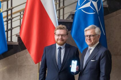 mObywatel z nową usługą Odyseusz – bezpieczniejsze podróże za granicę