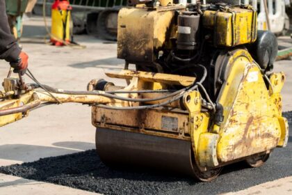 Siewnik mechaniczny czy pneumatyczny 3 m? Porównanie kosztów i wydajności