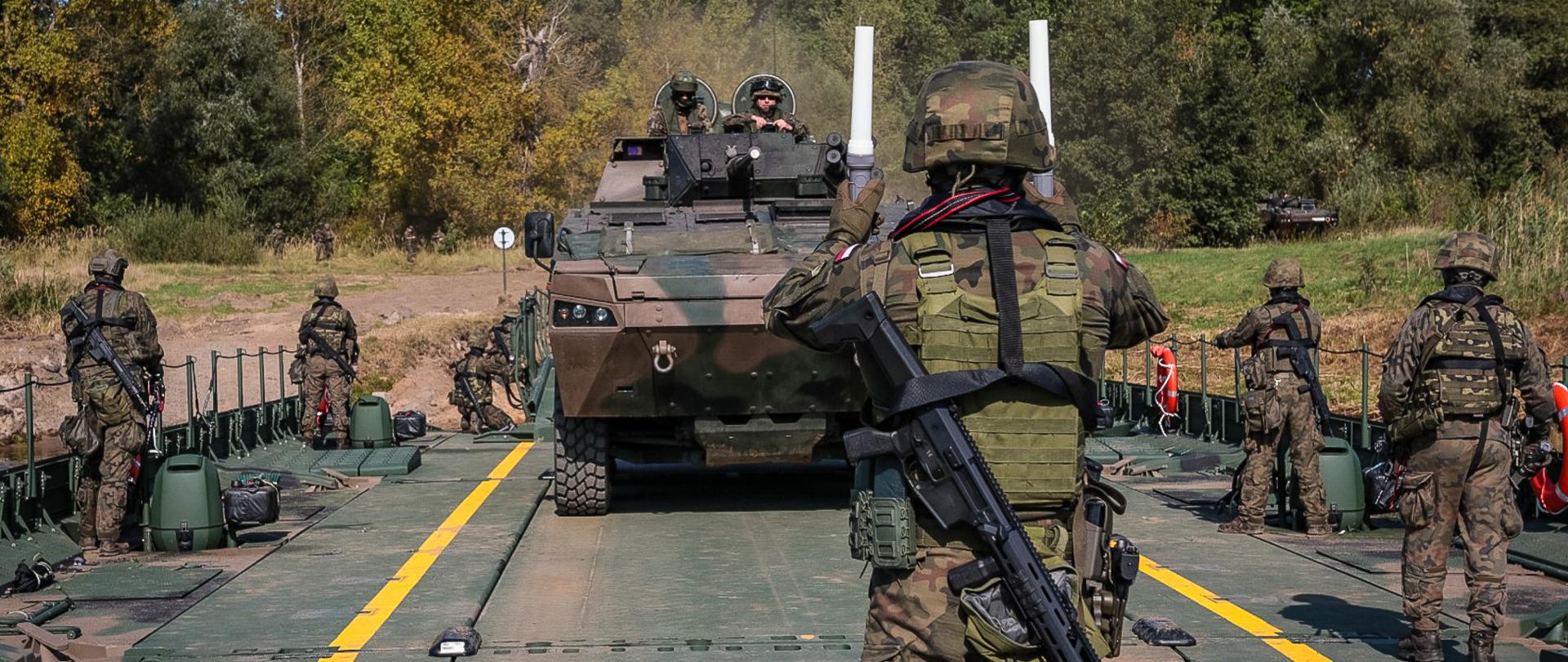 „Czarny Obrońca-26”: 11 tysięcy żołnierzy i test nowych technologii na poligonie
