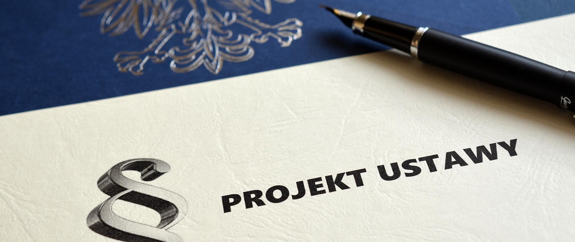 Rząd wprowadza windfall tax na firmy paliwowe. Budżet zyska ok. 4 mld zł