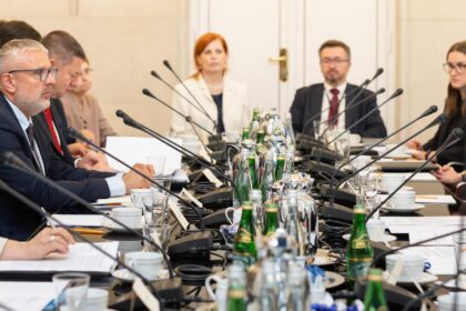 Międzyresortowe spotkanie w sprawie Polonii: plany na 2027 i ocena Strategii