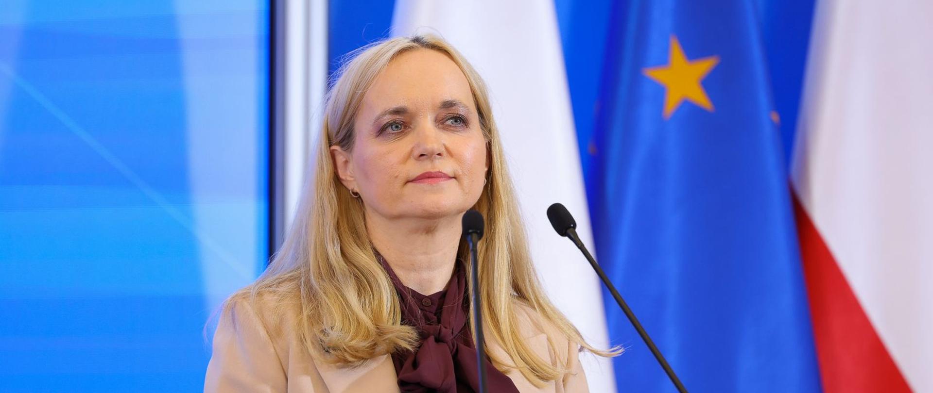 Reforma zdrowia: rząd przyjął pakiet zmian. Limity wynagrodzeń i 400 nowych kontrolerów NFZ