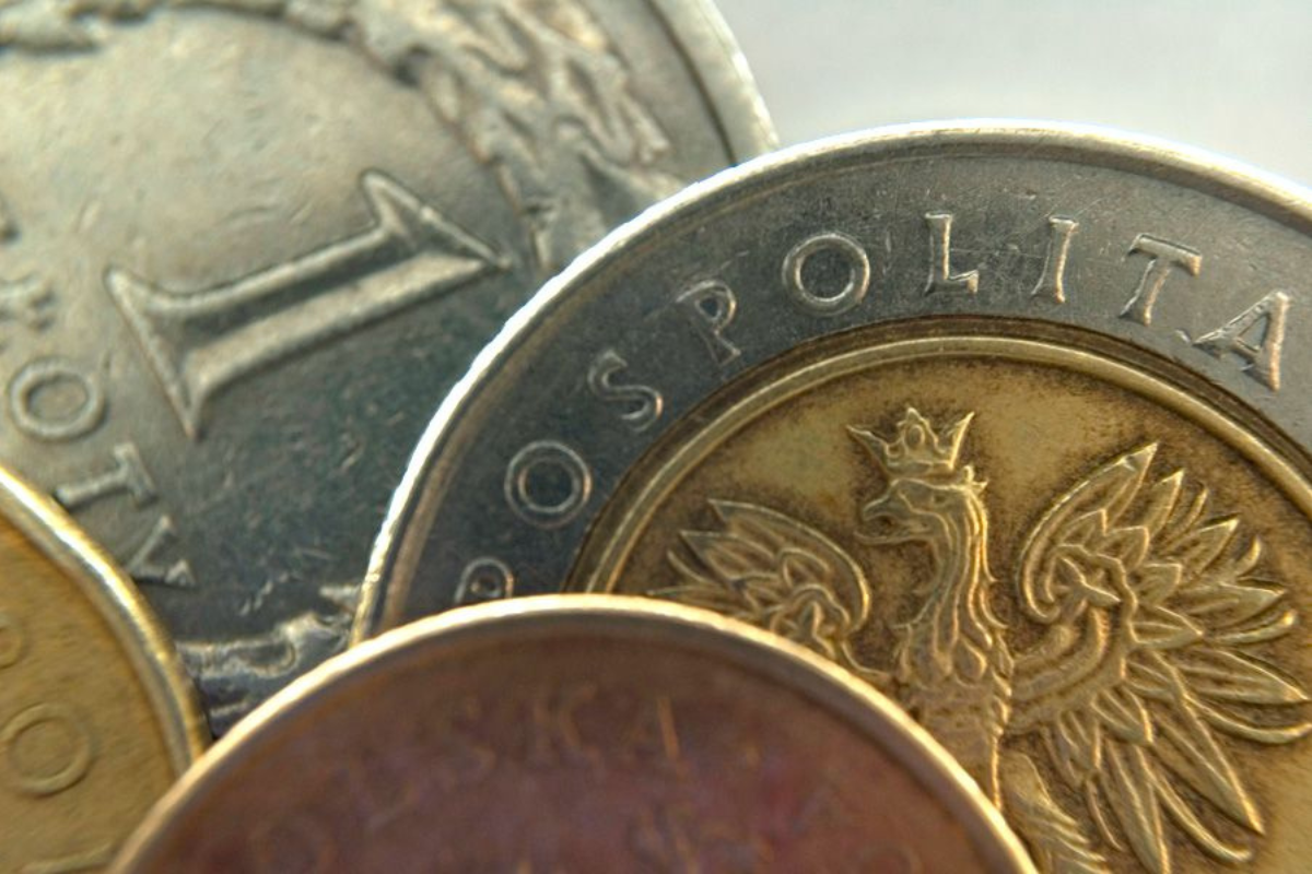 Płaca minimalna 2027: 4950 zł i 32,30 zł za godzinę – projekt gotowy