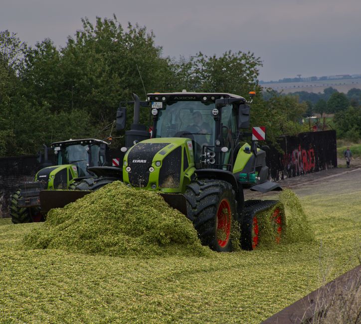 Ursus C-360 czy Zetor 6011? Porównanie, które pomoże wybrać ciągnik
